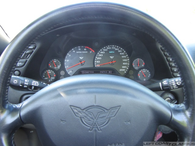 2001-corvette-c5-convertible-066.jpg