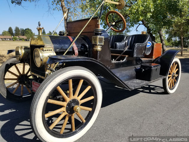 1913-ford-model-t-speedster-045.jpg