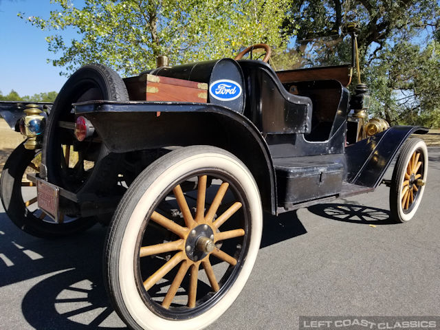 1913-ford-model-t-speedster-049.jpg