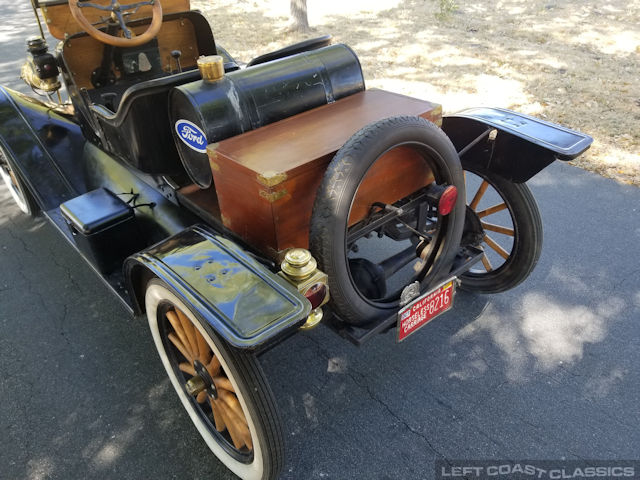 1913-ford-model-t-speedster-055.jpg