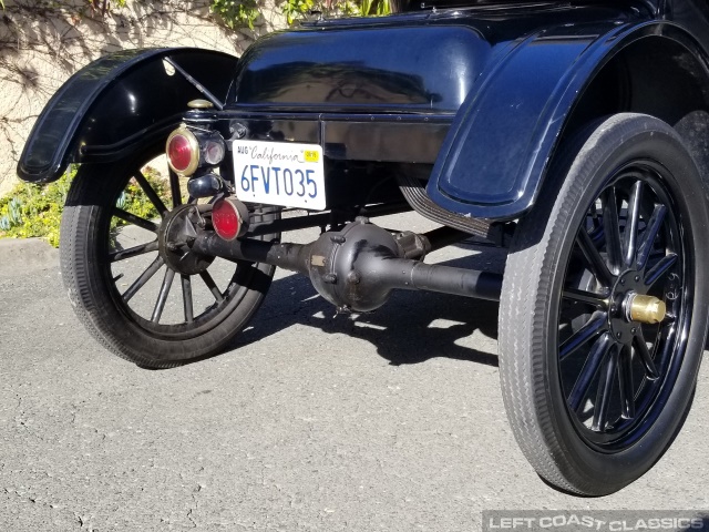 1915-ford-model-t-runabout-038.jpg