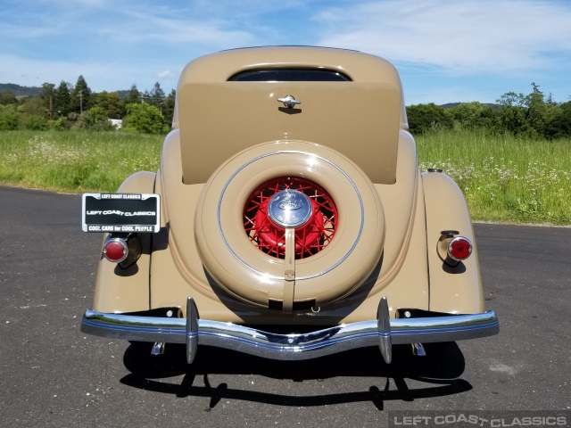 1935-ford-deluxe-5-window-coupe-017.jpg