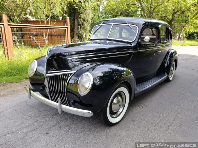 1939-ford-deluxe-006.jpg