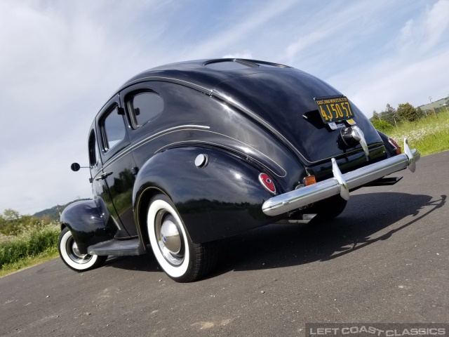 1939-ford-deluxe-127.jpg