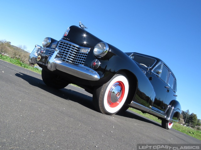 1941-cadillac-fleetwood-010.jpg