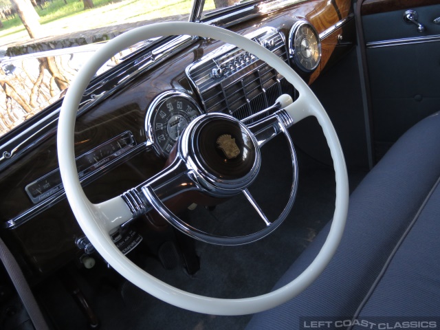 1941-cadillac-fleetwood-128.jpg