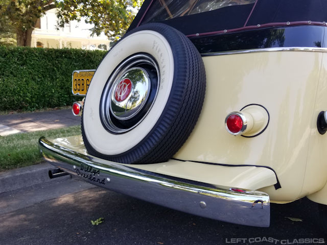 1949-willys-jeepster-037.jpg