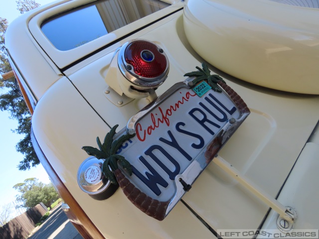 1950-ford-woody-wagon-054.jpg