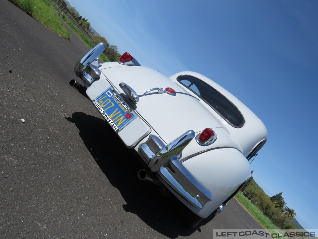 1955-jaguar-xk140-065.jpg