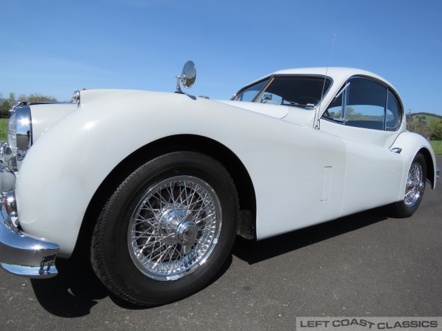 1955-jaguar-xk140-077.jpg