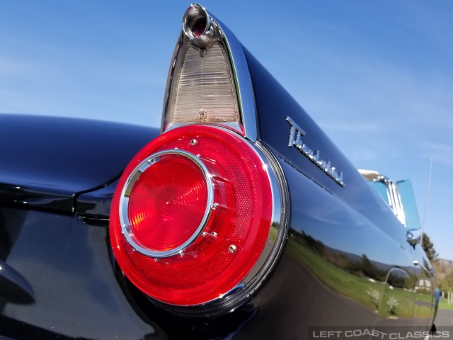 1956-ford-thunderbird-061.jpg