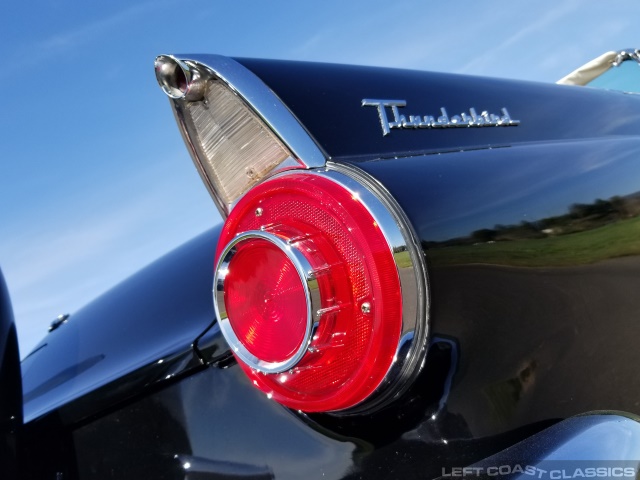 1956-ford-thunderbird-062.jpg