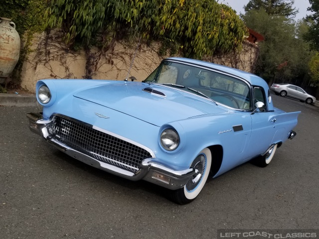 1957-ford-thunderbird-blue-009.jpg