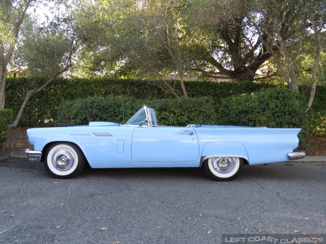 1957-ford-thunderbird-blue-013.jpg