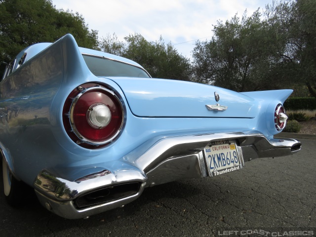 1957-ford-thunderbird-blue-046.jpg