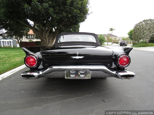 1957-ford-thunderbird-017.jpg