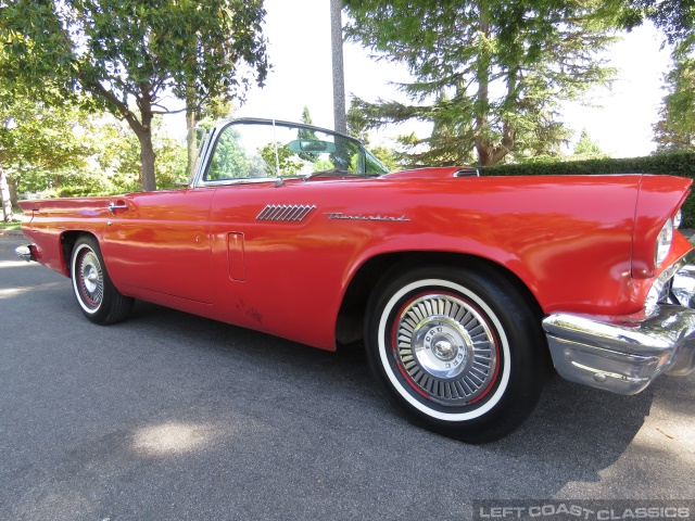 1957-ford-thunderbird-red-078.jpg