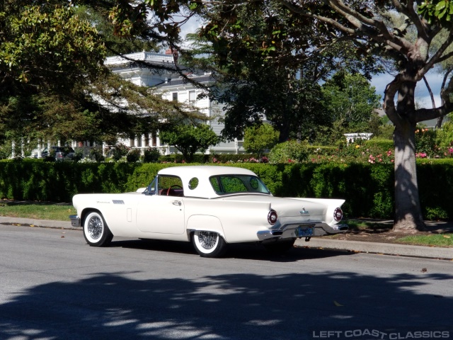 1957-ford-thunderbird-008.jpg