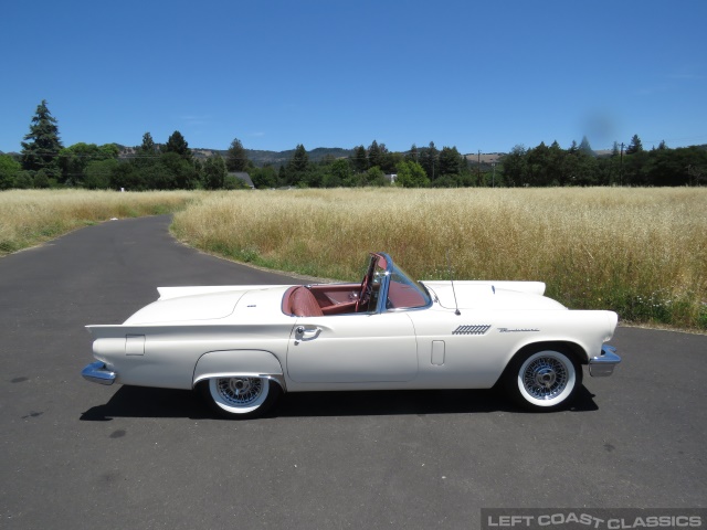 1957-ford-thunderbird-025.jpg