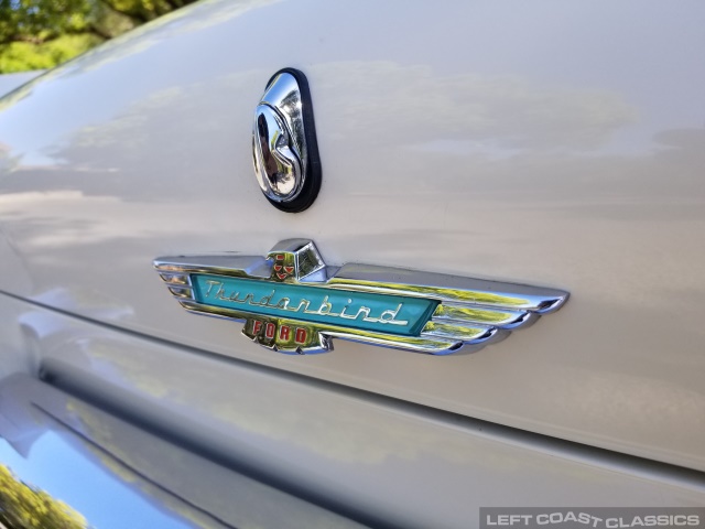 1957-ford-thunderbird-054.jpg