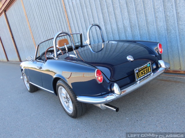 1959-alfa-romeo-giulietta-spider-028.jpg