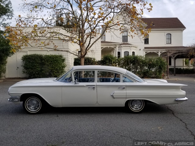 1960-chevrolet-biscayne-012.jpg