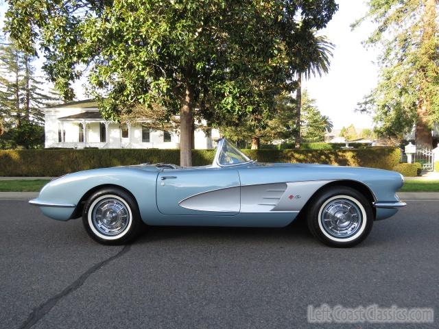 1960-chevrolet-corvette-c1-037.jpg