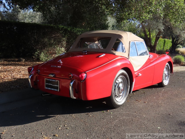 1960-triumph-tr3-033.jpg