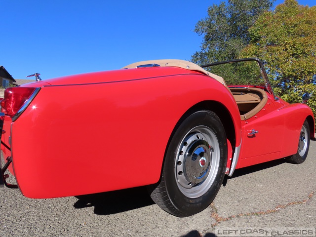 1960-triumph-tr3-076.jpg