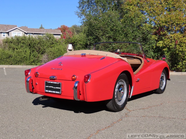 1960-triumph-tr3-238.jpg