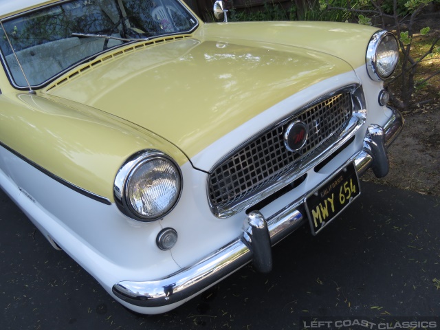 1961-nash-metropolitan-coupe-059.jpg