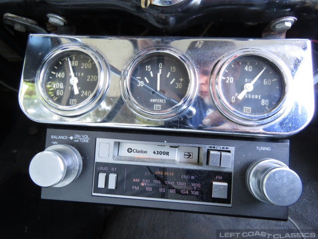 1961-nash-metropolitan-coupe-070.jpg