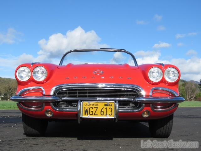 1962-chevrolet-corvette-003.jpg