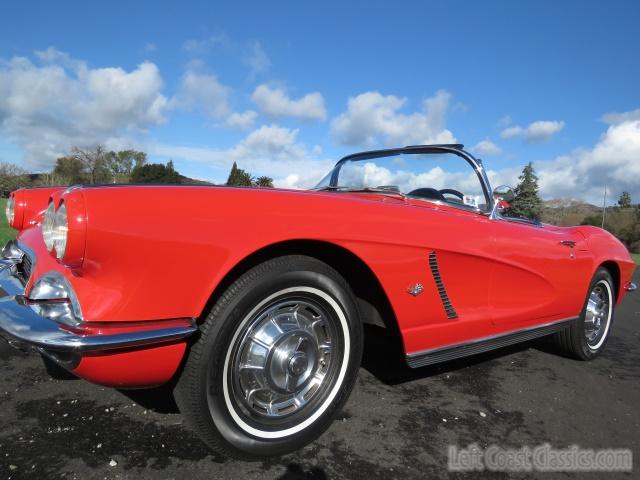 1962-chevrolet-corvette-088.jpg