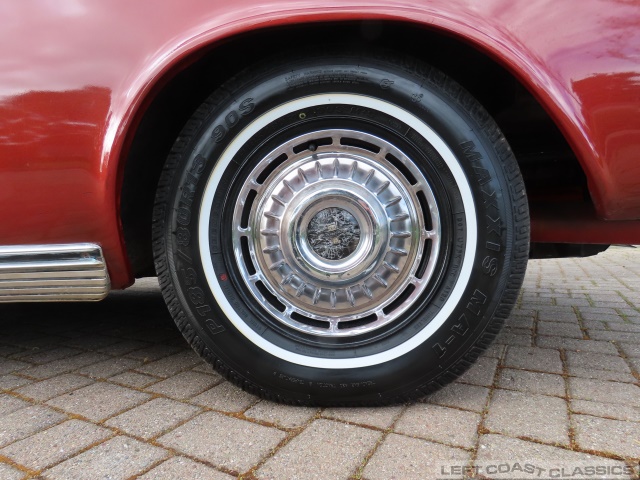 1963-corvair-monza-900-coupe-057.jpg