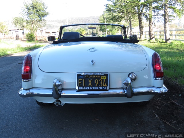 1964-mgb-roadster-022.jpg