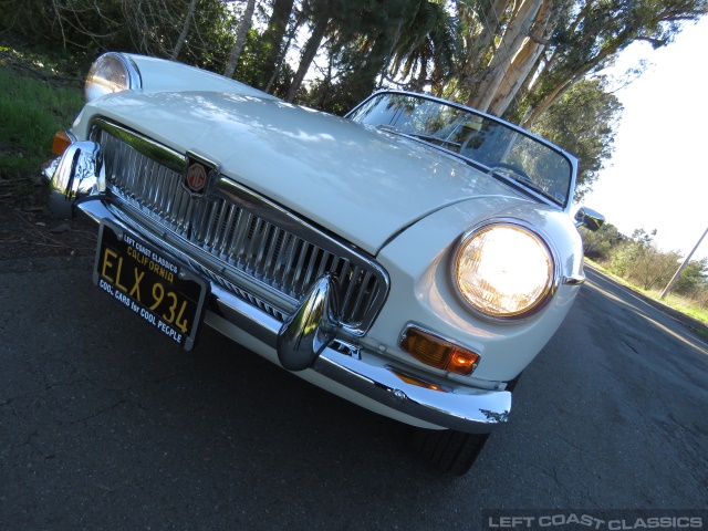 1964-mgb-roadster-050.jpg