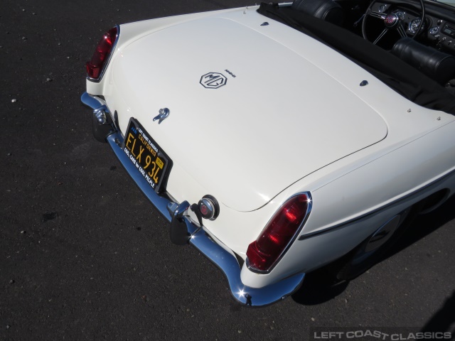 1964-mgb-roadster-071.jpg