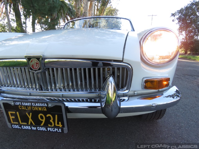 1964-mgb-roadster-081.jpg