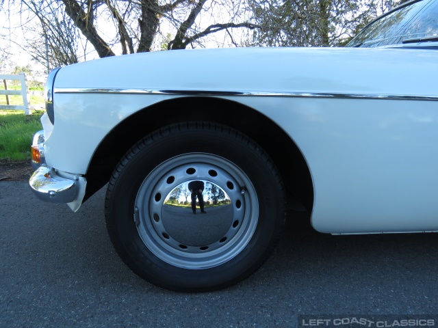 1964-mgb-roadster-082.jpg