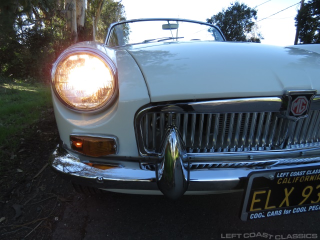 1964-mgb-roadster-090.jpg