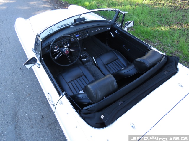 1964-mgb-roadster-091.jpg