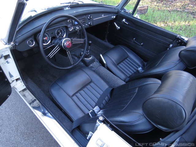 1964-mgb-roadster-093.jpg