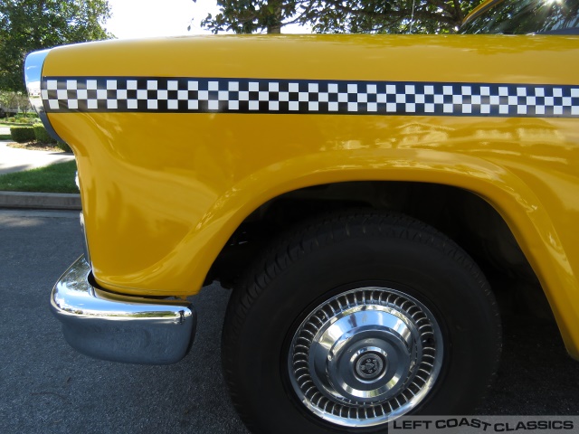 1965-checker-marathon-taxi-080.jpg