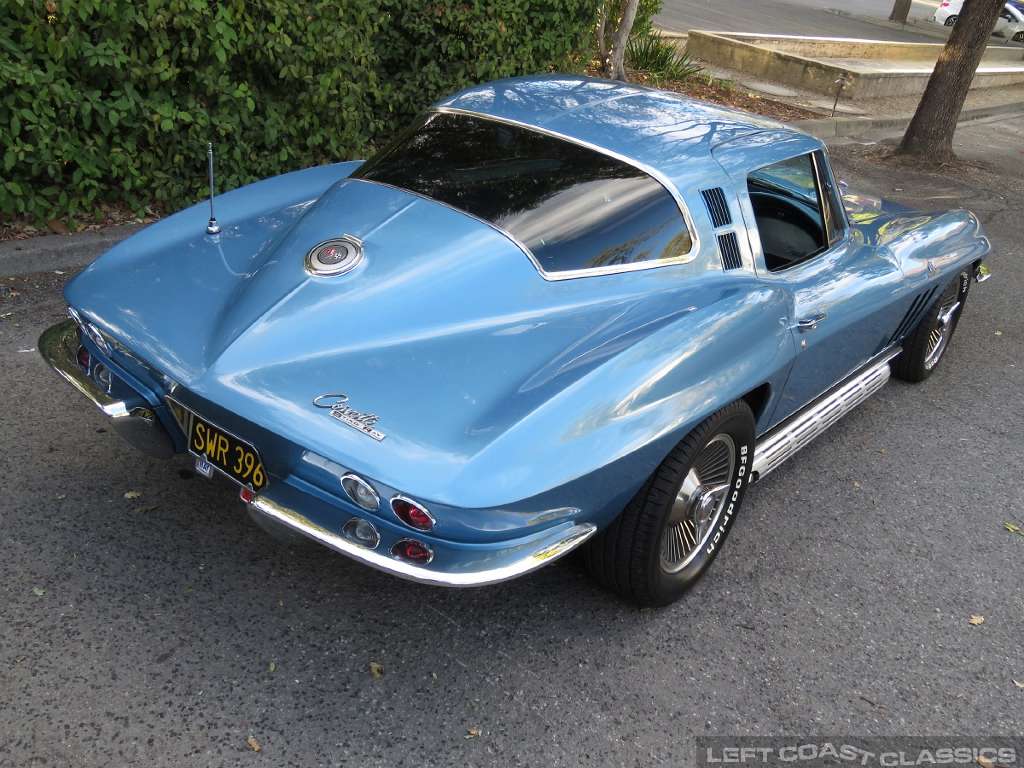 1965-chevy-corvette-c2-015.jpg