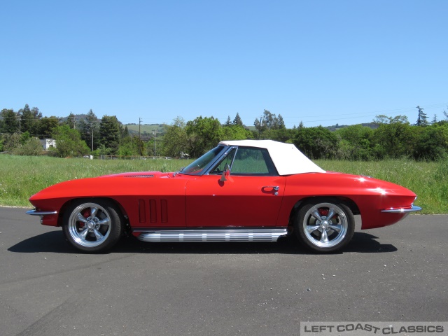 1965-chevrolet-corvette-020.jpg