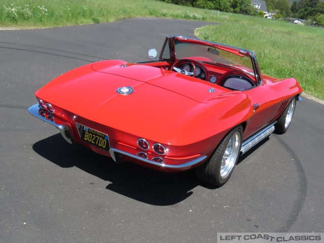 1965-chevrolet-corvette-032.jpg