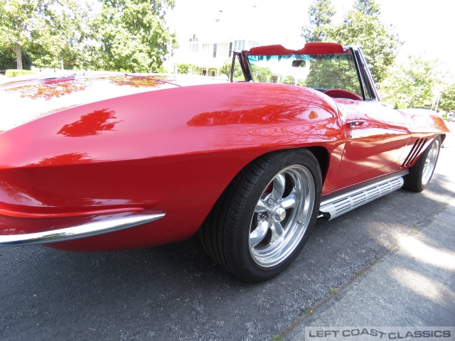 1965-chevrolet-corvette-080.jpg