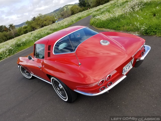 1965-corvette-stingray-005.jpg