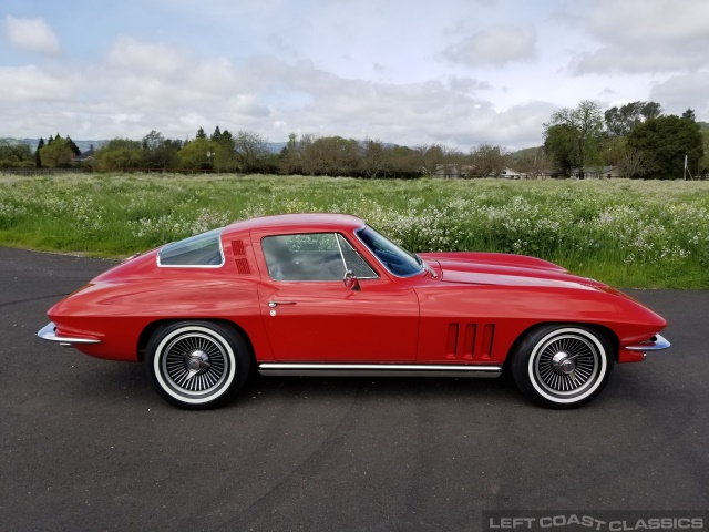 1965-corvette-stingray-017.jpg